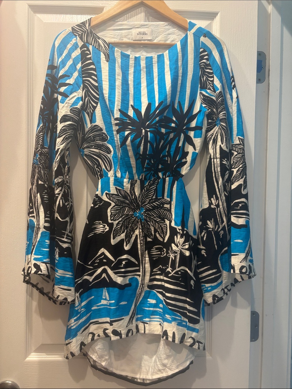 SEVEN WONDERS MINI OPEN BACK DRESS- size small NWOT